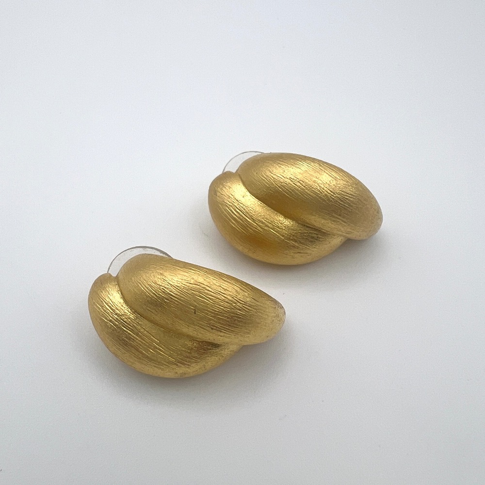 Vintage signed AK Gold‎ Tone Brushed Door Knocker Stud Earrings Chunky Statement